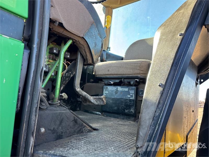 John Deere 4455 Traktorok