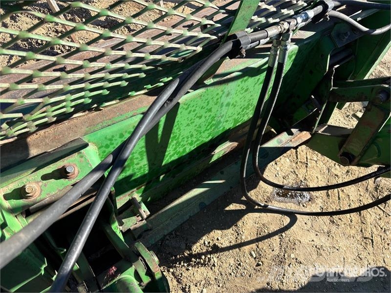 John Deere 4455 Traktorok