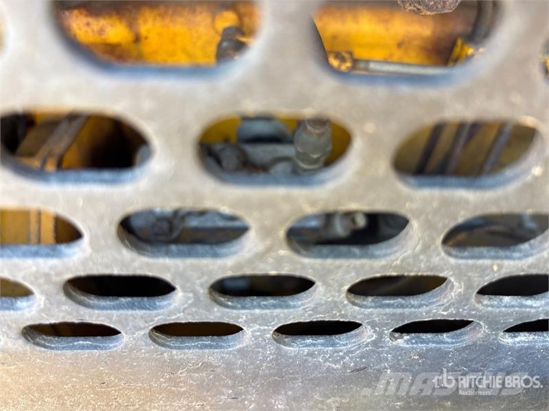 John Deere 450 Buldožeri guseničari
