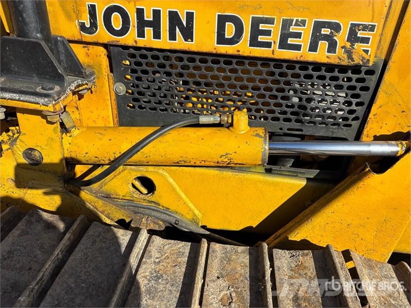 John Deere 450 Buldožeri guseničari