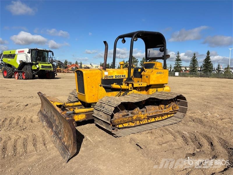 John Deere 450 Buldožeri guseničari