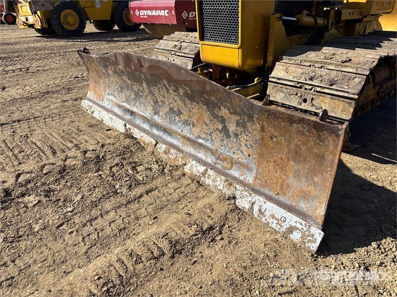 John Deere 450 Buldožeri guseničari