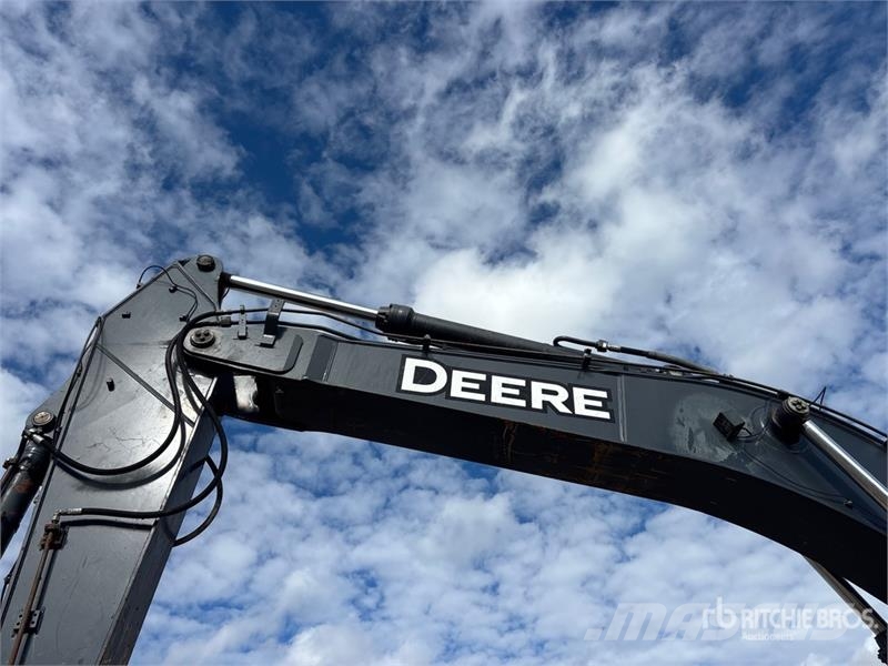 John Deere 450DLC Tracked Excavator حفارات زحافة