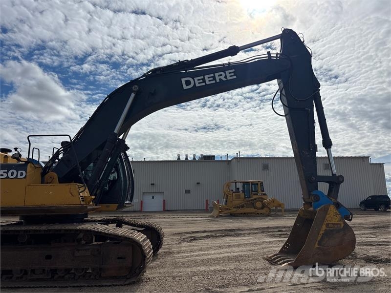 John Deere 450DLC Tracked Excavator حفارات زحافة