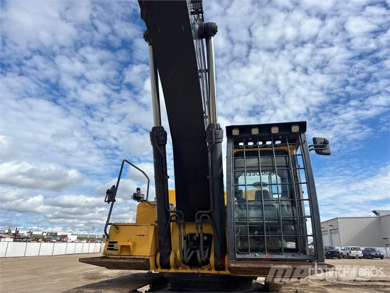 John Deere 450DLC Tracked Excavator حفارات زحافة