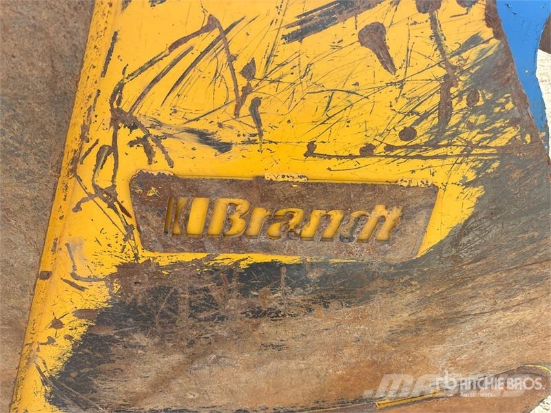 John Deere 450DLC Tracked Excavator حفارات زحافة