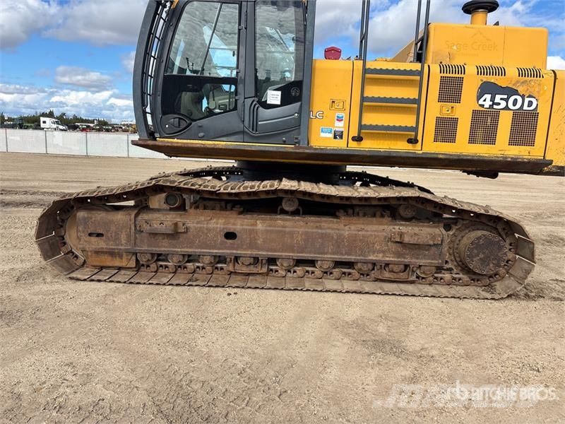 John Deere 450DLC Tracked Excavator حفارات زحافة