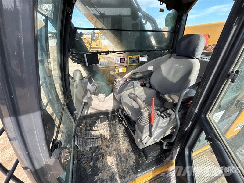 John Deere 450DLC VG Tracked Excavator Верижен екскаватор