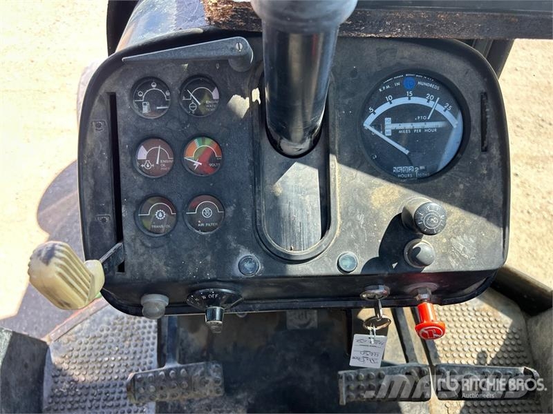 John Deere 4630 拖拉机/农用车