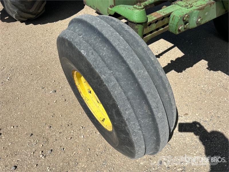John Deere 4630 拖拉机/农用车