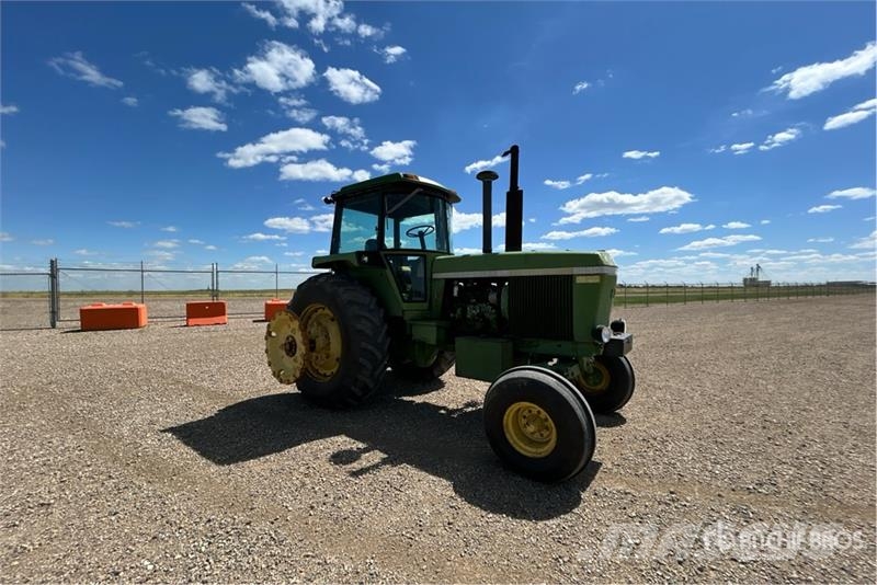 John Deere 4630 拖拉机/农用车