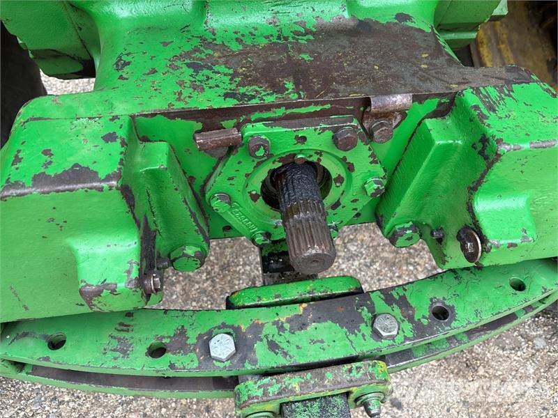 John Deere 4640 Traktorji