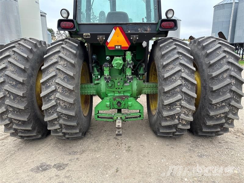 John Deere 4640 Traktorji