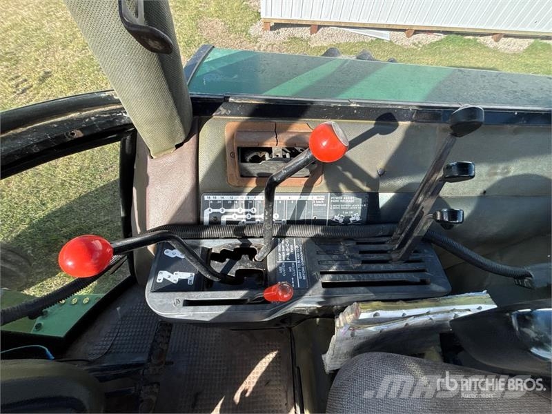 John Deere 4650 2WD Tractor Трактори