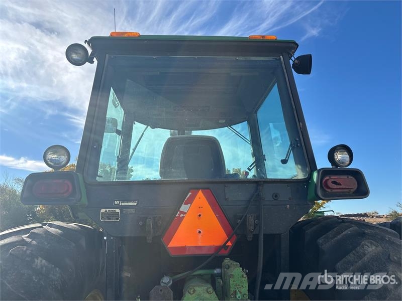 John Deere 4650 2WD Tractor الجرارات