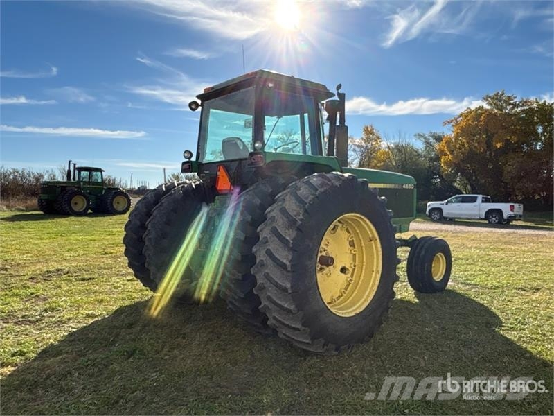 John Deere 4650 2WD Tractor الجرارات