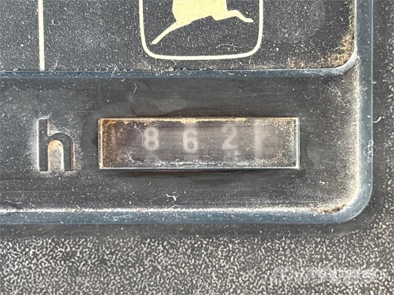 John Deere 4650 2WD Tractor الجرارات
