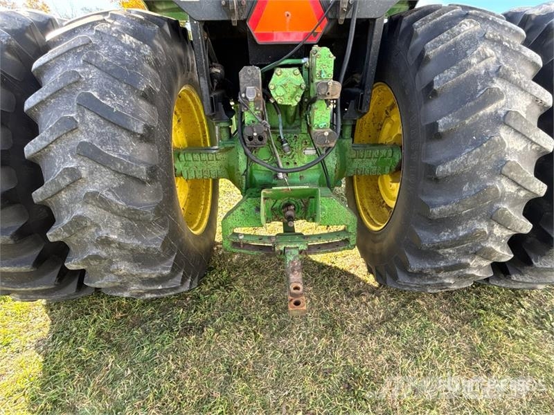 John Deere 4650 2WD Tractor الجرارات