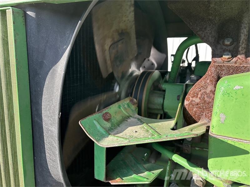 John Deere 4650 2WD Tractor الجرارات