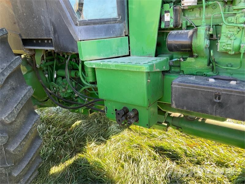 John Deere 4650 4WD Tractor Tractors