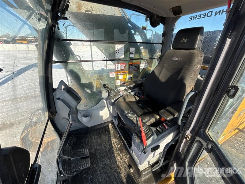 John Deere 470 P-Tier 大型油圧ショベル12t以上(パワーショベル・ユンボ)