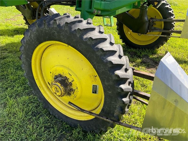 John Deere 4700 Selbstfahrende Sprühgeräte