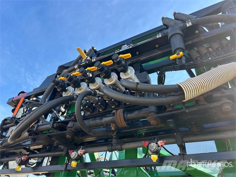 John Deere 4700 Itsekulkevat ruiskut