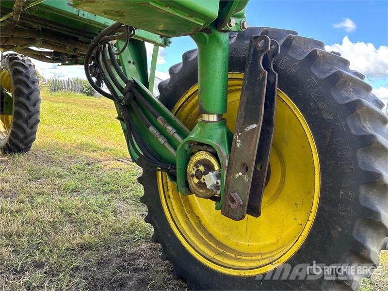 John Deere 4700 Selbstfahrende Sprühgeräte