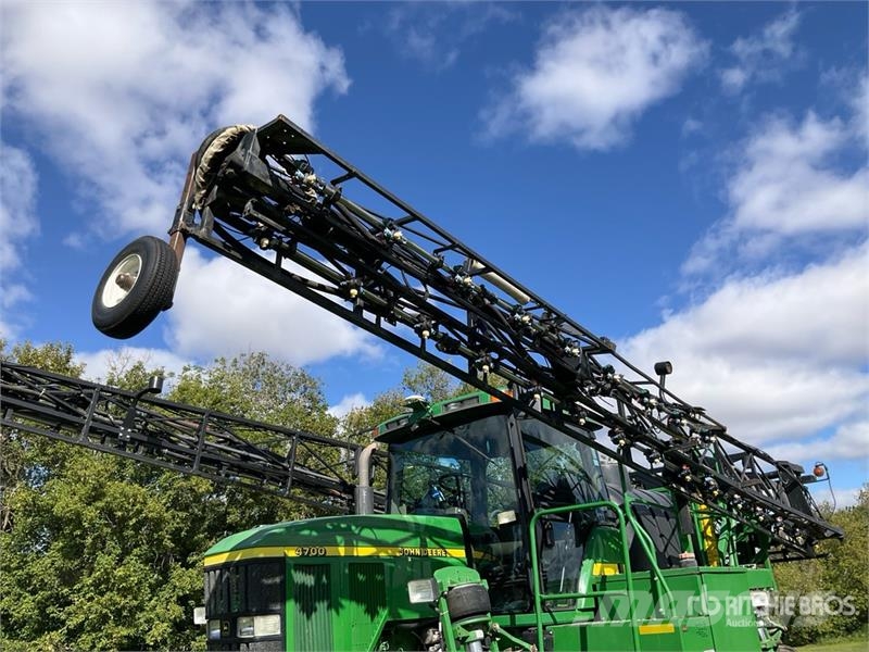 John Deere 4700 Selbstfahrende Sprühgeräte