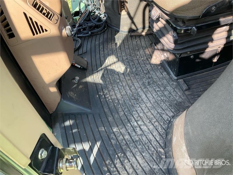 John Deere 4700 Selbstfahrende Sprühgeräte