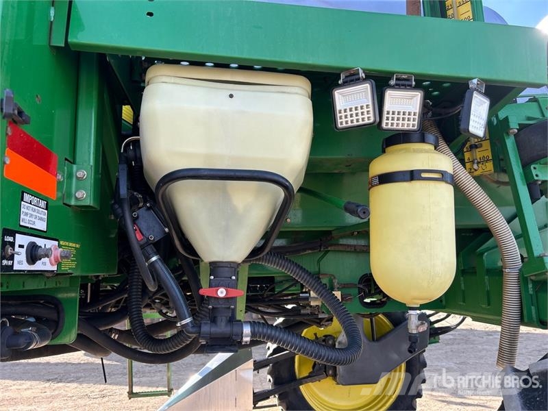 John Deere 4700 Itsekulkevat ruiskut