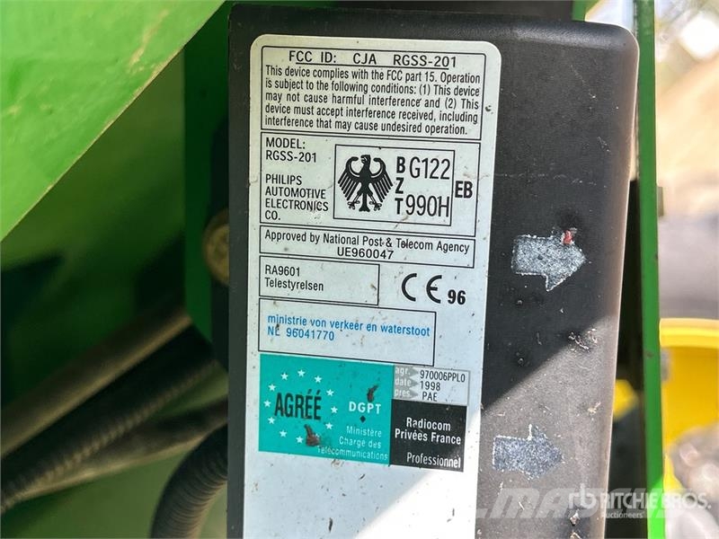 John Deere 4700 Itsekulkevat ruiskut