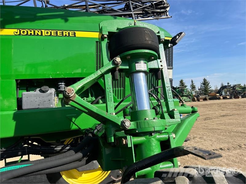 John Deere 4700 Itsekulkevat ruiskut