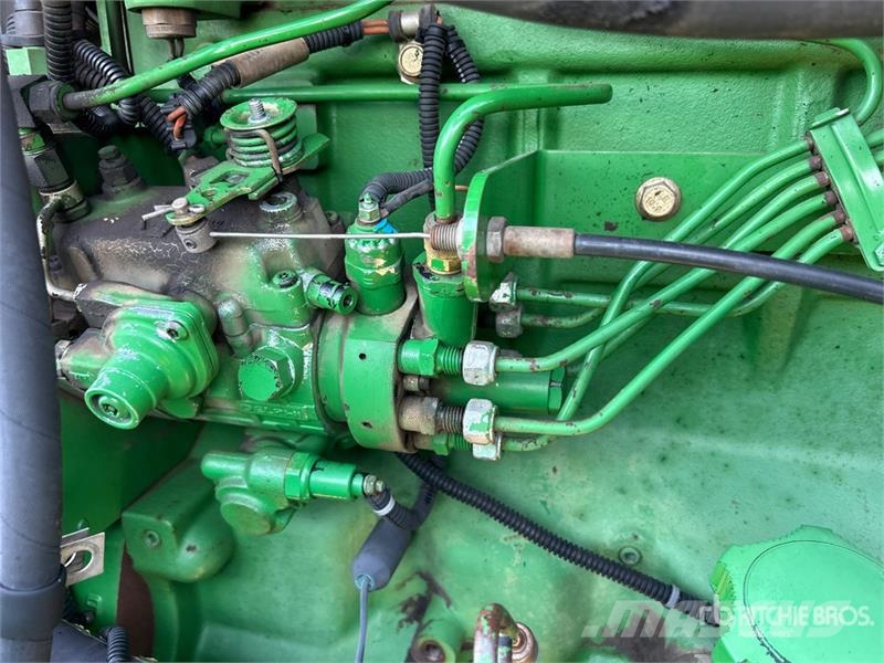 John Deere 4700 Itsekulkevat ruiskut