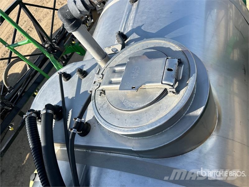 John Deere 4700 Itsekulkevat ruiskut
