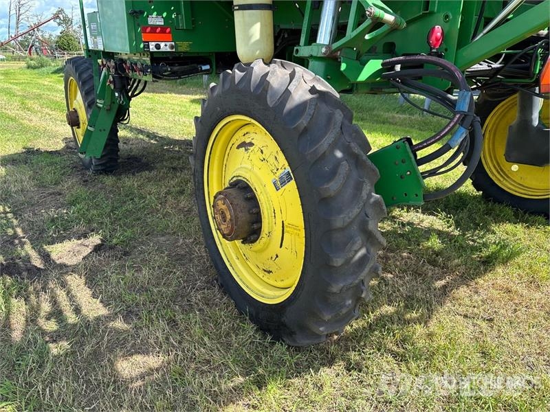 John Deere 4700 Selbstfahrende Sprühgeräte