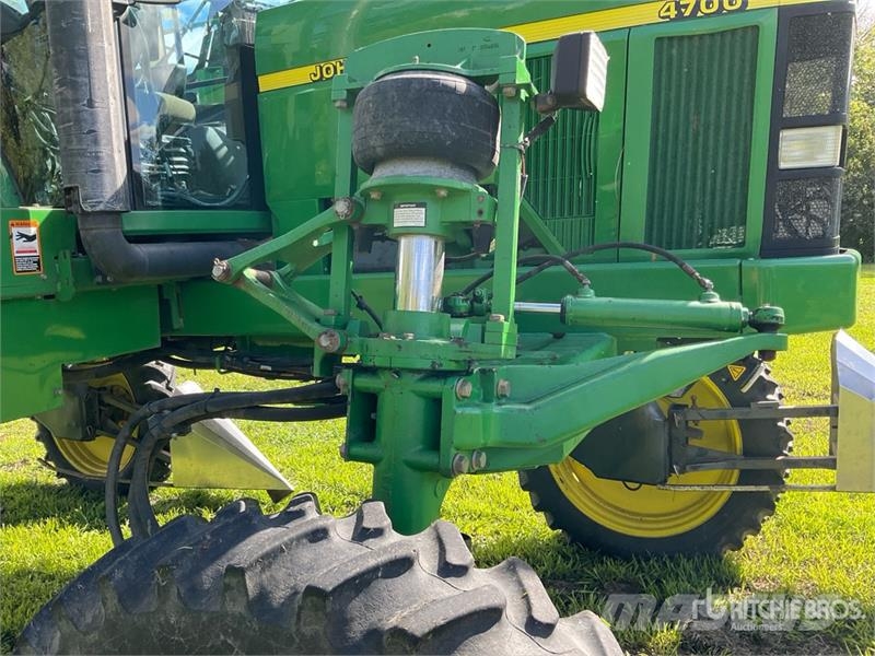 John Deere 4700 Selbstfahrende Sprühgeräte