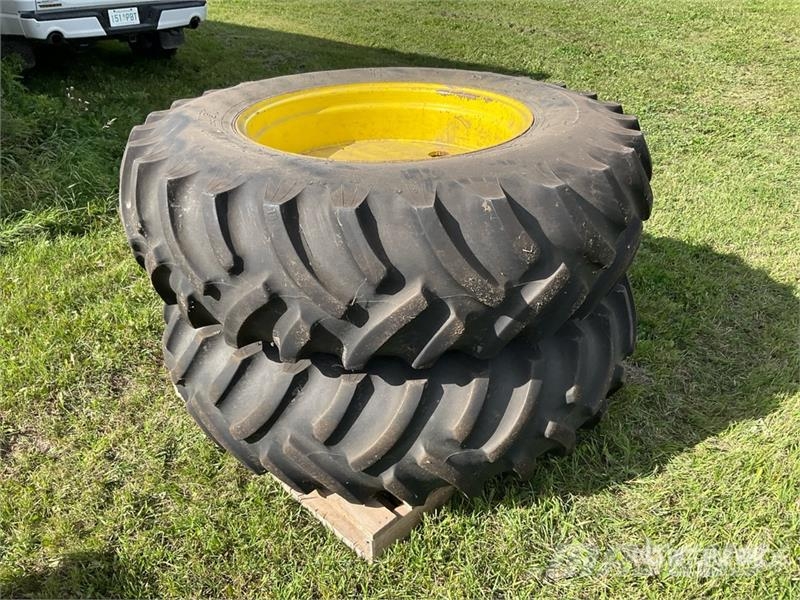 John Deere 4700 Selbstfahrende Sprühgeräte