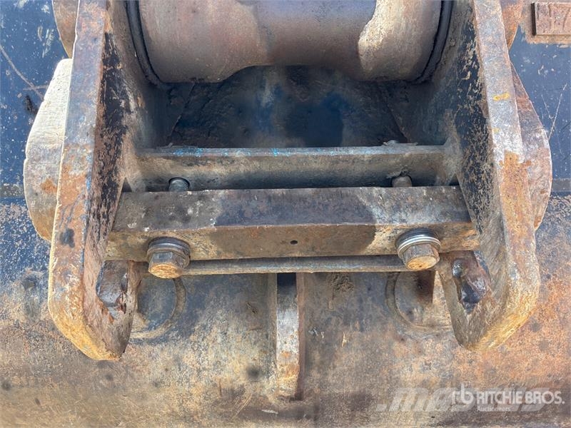 John Deere 470G LC VG Tracked Excavator Beltegraver