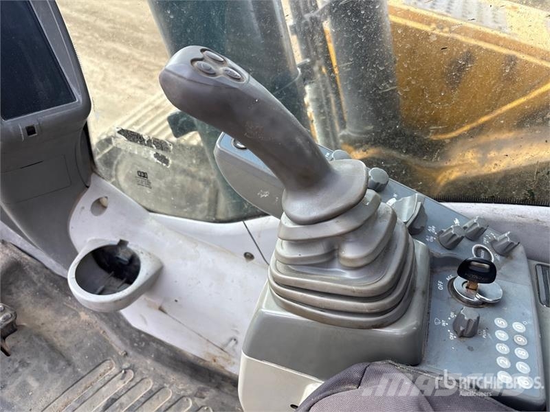 John Deere 470GLC VG Tracked Excavator Telakaivukoneet