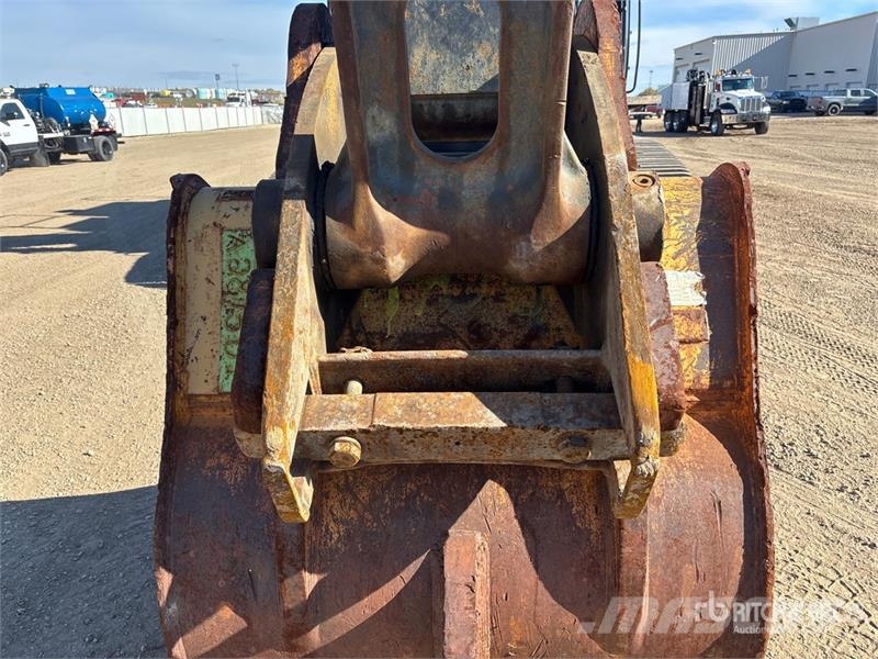 John Deere 470GLC VG Tracked Excavator حفارات زحافة