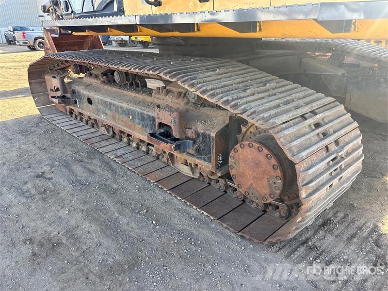 John Deere 470GLC VG Tracked Excavator حفارات زحافة