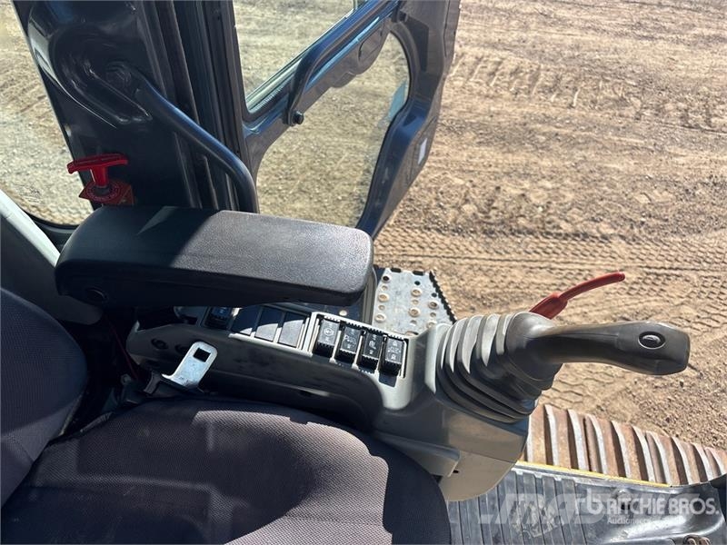 John Deere 470GLC VG Tracked Excavator حفارات زحافة