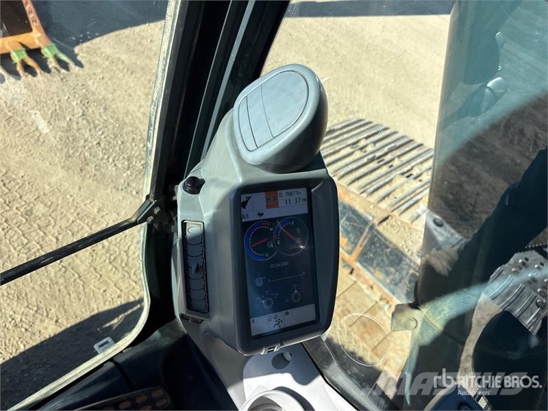 John Deere 470GLC VG Tracked Excavator حفارات زحافة