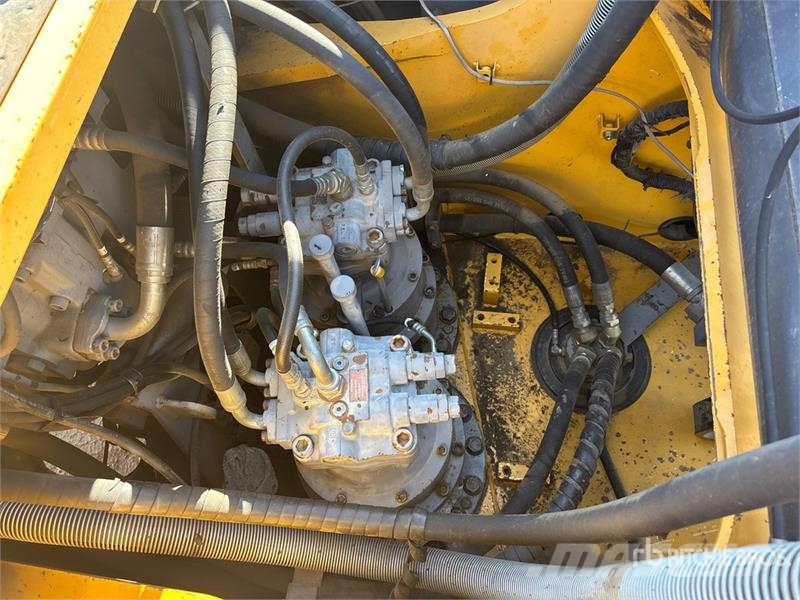 John Deere 470GLC VG Tracked Excavator حفارات زحافة