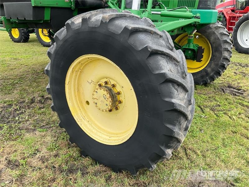 John Deere 4710 Samohodne prskalice