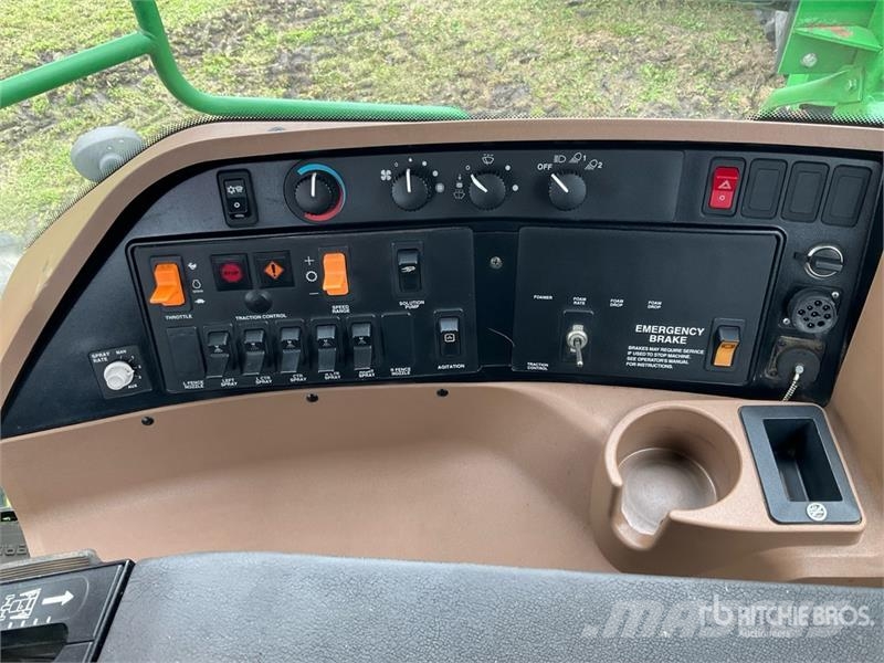 John Deere 4710 Samohodne prskalice