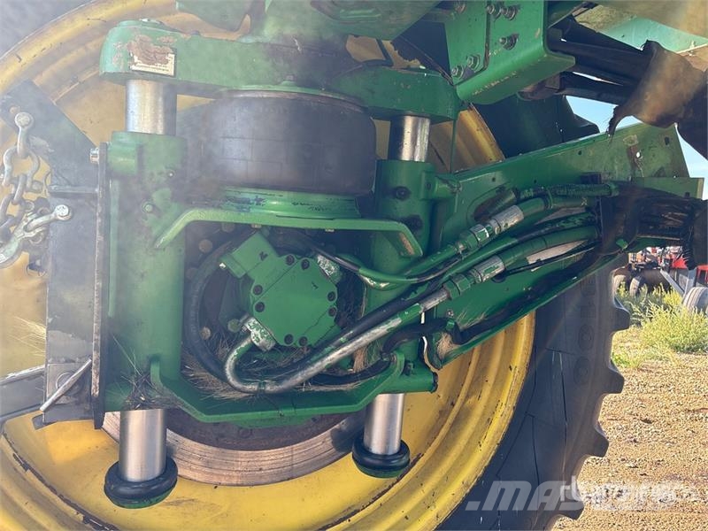 John Deere 4730 Itsekulkevat ruiskut