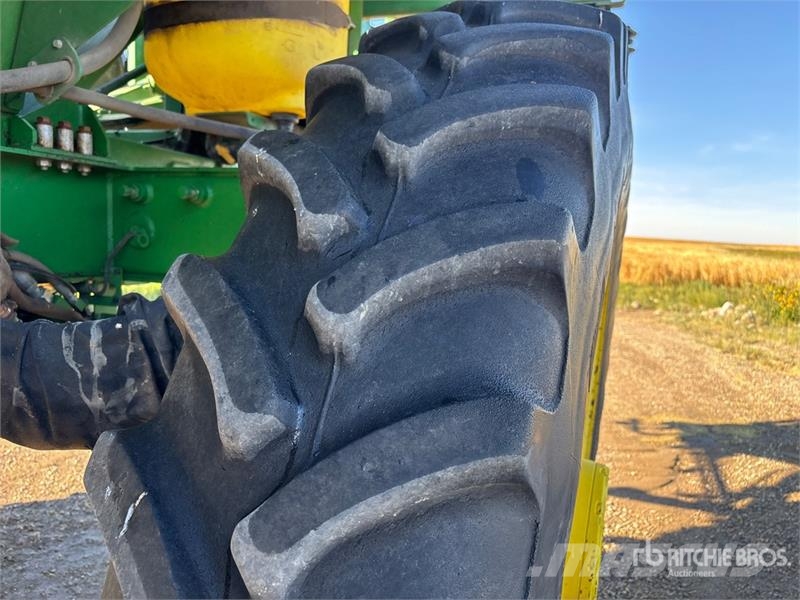 John Deere 4730 Itsekulkevat ruiskut
