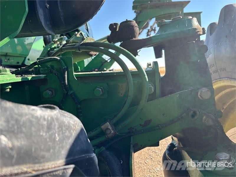John Deere 4730 Itsekulkevat ruiskut